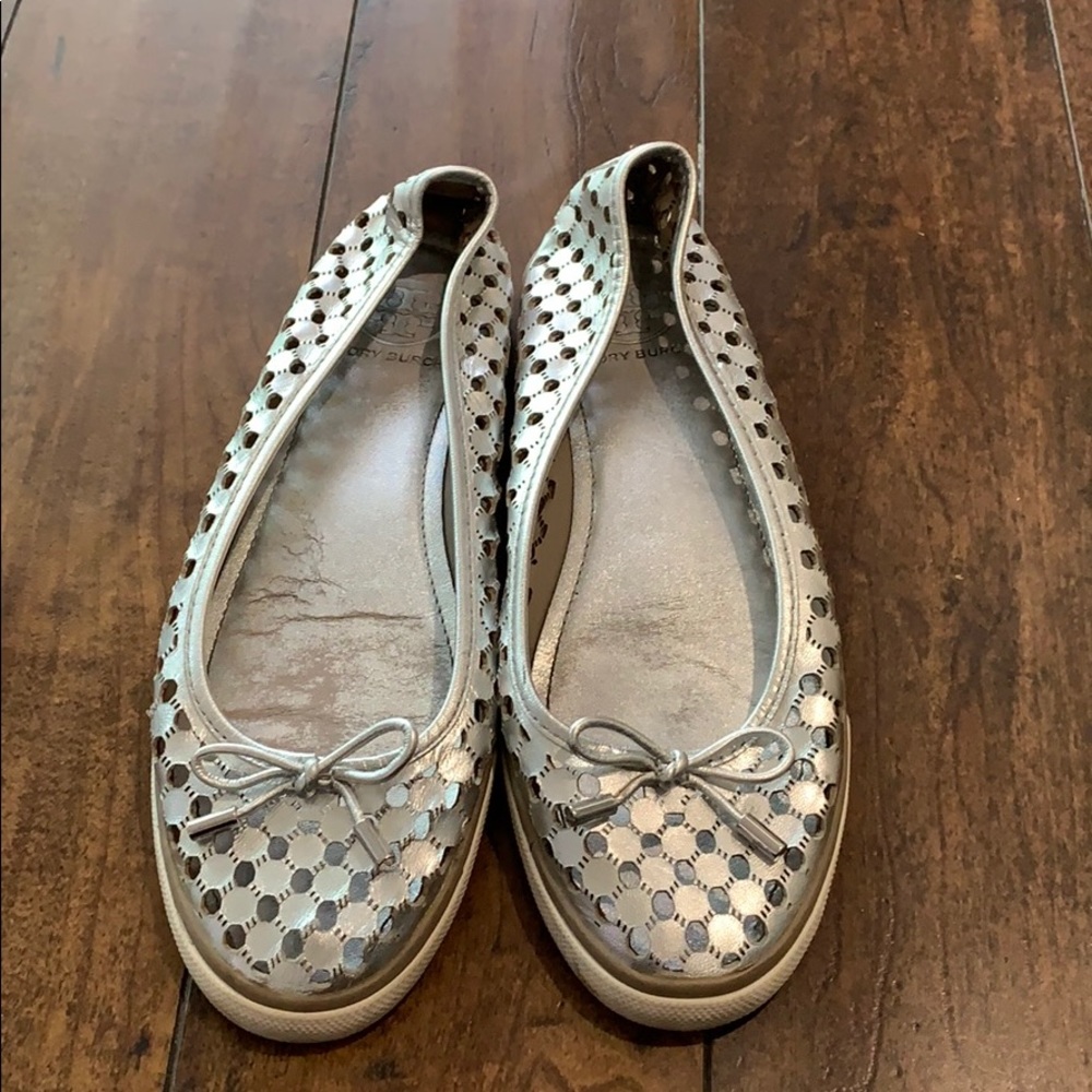 GUC Tory Burch Skyler Perforated Flats